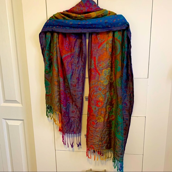 🌈Rainbow Pashmina Scarf - Picture 2 of 3